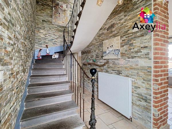 Mably (42300) A VENDRE- A 10 MINUTES DE MABLY- MAISON AVEC PISCINE SUR TERRAIN DE 734 M2 ENVIRON