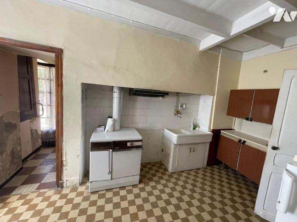 MONTESQUIOU (32) Maison de village à rénover (toiture refaite en 2020) et jardin séparé.