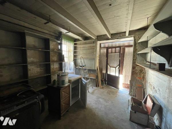 MONTESQUIOU (32) Maison de village à rénover (toiture refaite en 2020) et jardin séparé.