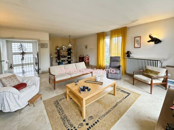 Maison à vendre 10 pièces de 240 m²