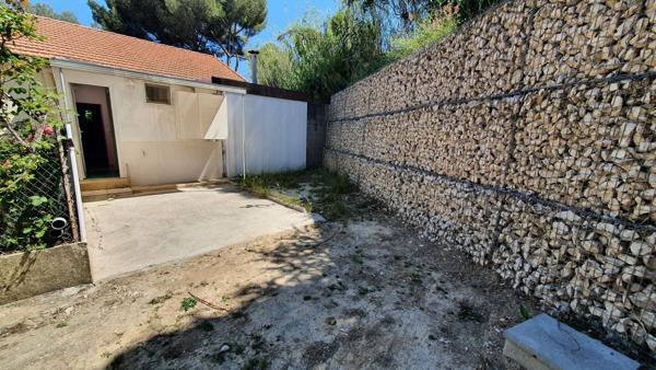 APPARTEMENT 3 PIECES AVEC PETIT JARDIN PROCHE PLAGE DU ROUET