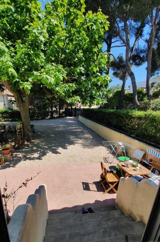 APPARTEMENT 3 PIECES AVEC PETIT JARDIN PROCHE PLAGE DU ROUET