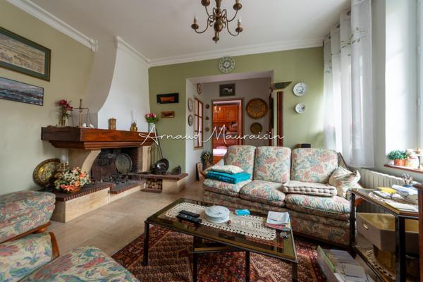 Petite maison en plein centre ville au calme !