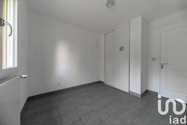 Maison 5 pièces de 100 m² à Puy-Guillaume (63290)