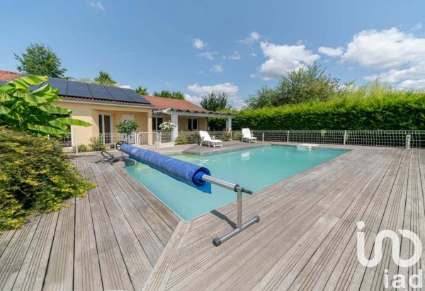 Maison 5 pièces de 100 m² à Puy-Guillaume (63290)