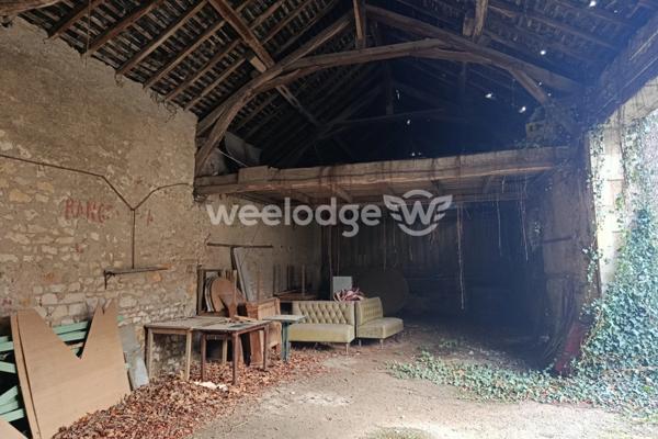 Local commercial à vendre de 600 m² à Saint-Gaultier