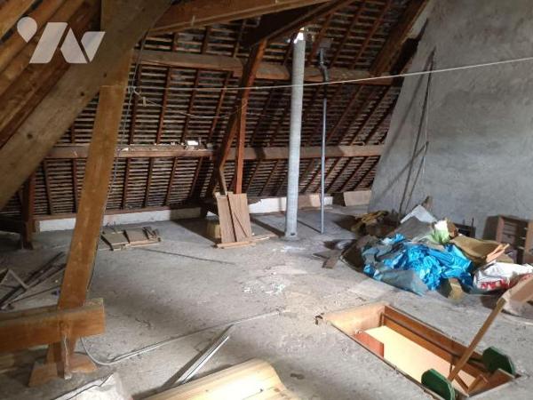 NOUVEAUTE - SEULEMENT CHEZ TRENTE CINQ NOTAIRES - en plein coeur du centre historique de Bruz -...