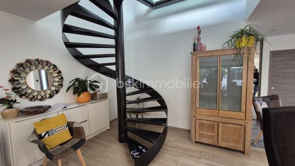 Maison d architecte de 261 m²