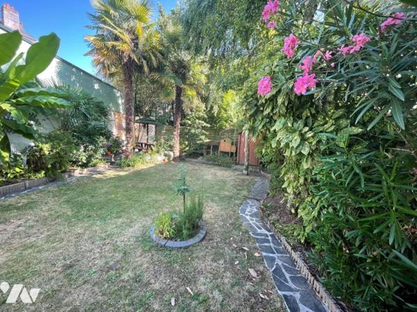 Maison rond point de vannes