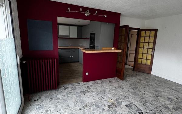 Appartement à louer    5 pièces •  Villemomble