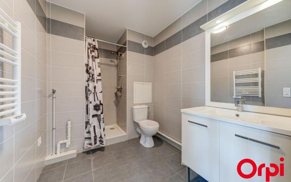 Appartement à vendre    2 pièces • 43,57 m2 Vénissieux