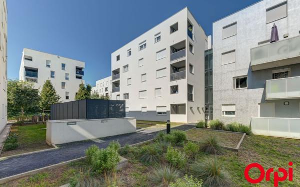 Appartement à vendre    2 pièces • 43,57 m2 Vénissieux
