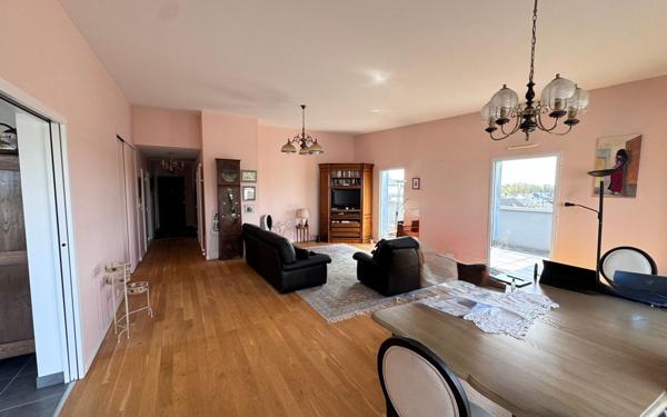 Appartement à vendre    4 pièces • 127 m2 Carquefou