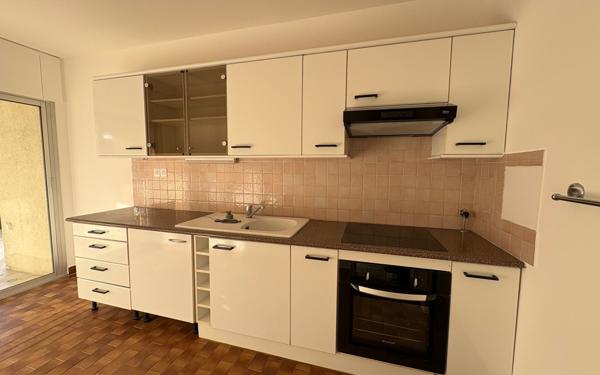 Appartement à louer    3 pièces •  Nice