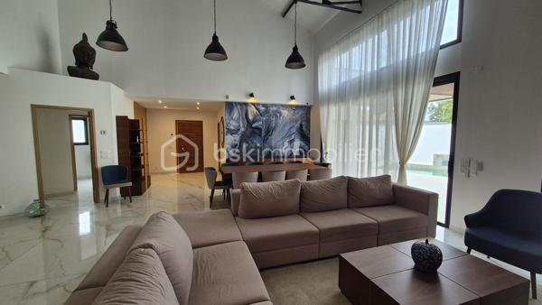 Maison contemporaine de 216 m²
