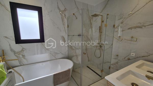 Maison contemporaine de 216 m²