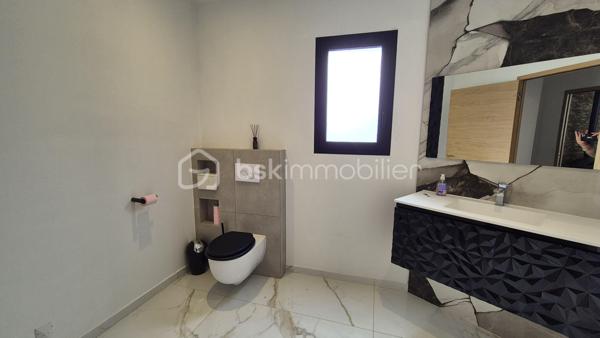 Maison contemporaine de 216 m²