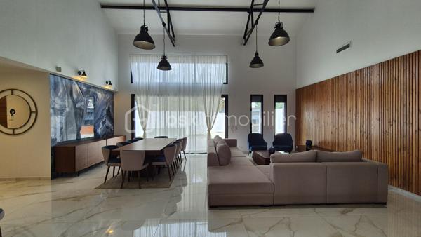 Maison contemporaine de 216 m²