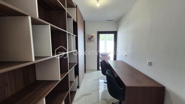Maison contemporaine de 216 m²