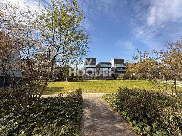 T2 50 m² - TERRASSE - LUMINEUX - PARKING