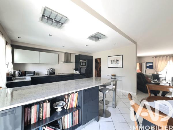 Maison à vendre 6 pièces 140 m² Yerres