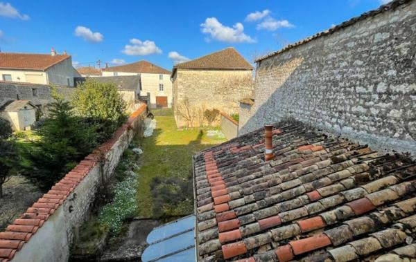 Vente Maison 5130 à rénover Sauze-vaussais   