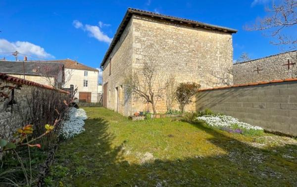 Vente Maison 5130 à rénover Sauze-vaussais   