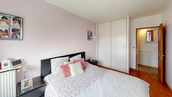 Limite Bourg La Reine, appartement L'HAY-LES-ROSES 5 pièces 98.97 m²