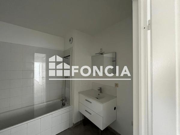 Location Appartement 3 pièces 61.69 m² - 7 BOULEVARD SAINT JEAN Marseille 13010