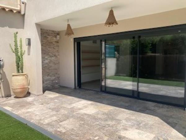 Maison de ville + grand garage