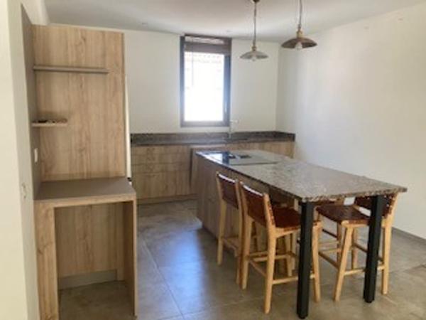 Maison de ville + grand garage