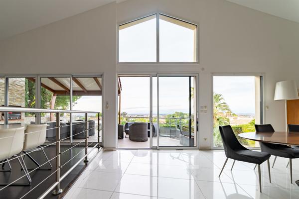 Villa d'architecte avec vue panoramique