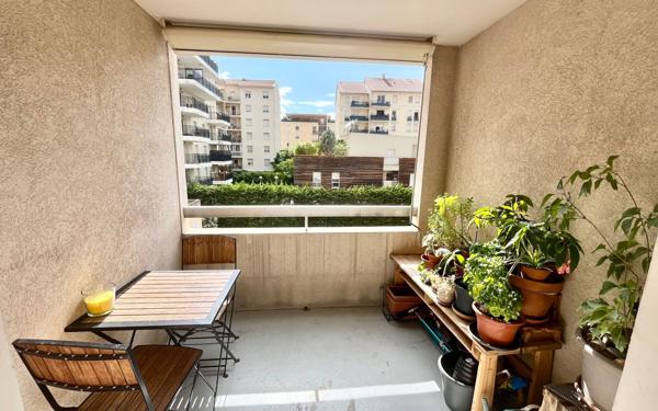 Appartement à vendre    4 pièces • 99,15 m2 Villeurbanne