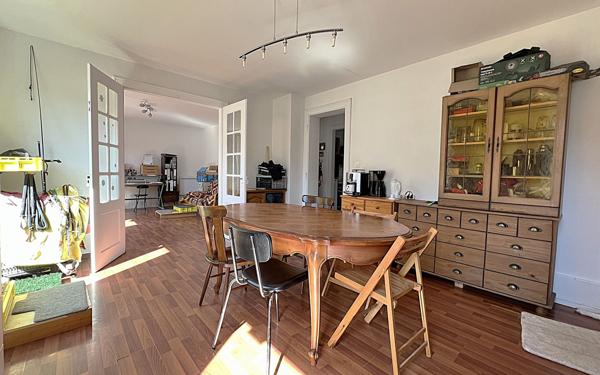 Appartement à vendre    3 pièces • 64 m2 Wisches