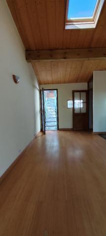 Ensemble immobilier 3 logements, cour, garage et et terrasse avec vues