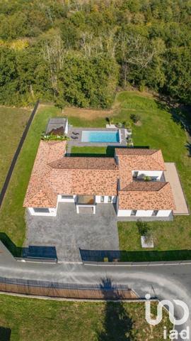 Maison à vendre 6 pièces 184 m² Saint-Sulpice-la-Pointe