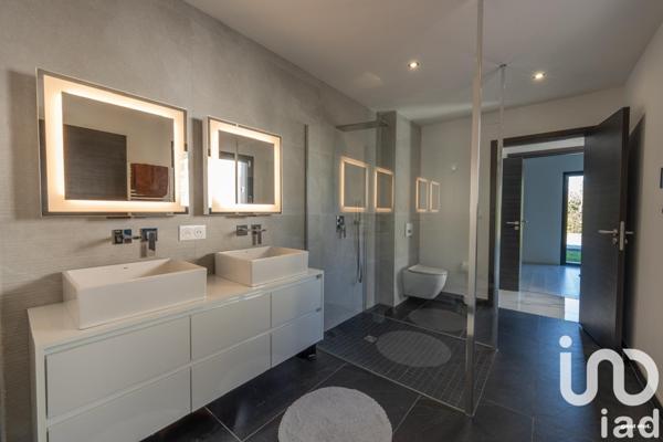 Maison à vendre 6 pièces 184 m² Saint-Sulpice-la-Pointe