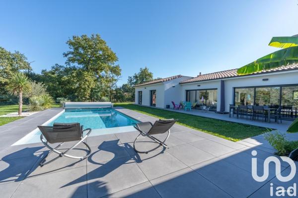 Maison à vendre 6 pièces 184 m² Saint-Sulpice-la-Pointe