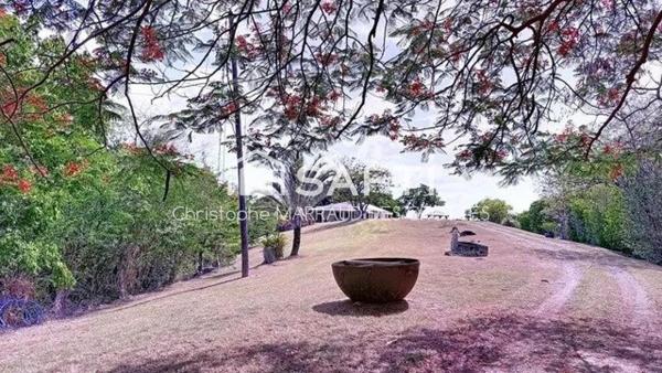 VILLA DE 6 CHAMBRES  VUE MER ET MONTAGNE