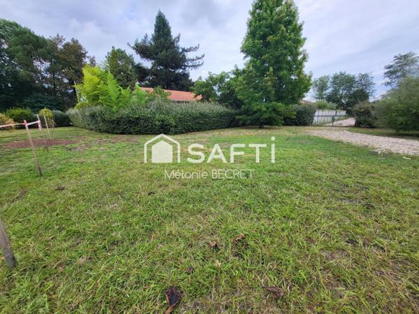 Terrain de 818m² à bâtir LIBRE DE CONSTRUCTEUR