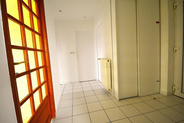 Raimbeaucourt (59) Appartement à louer 3 pièces 90 m² 800 €
