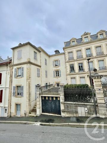 Appartement F2 à vendre  2 pièces - 37 m 2   BIARRITZ  - 64