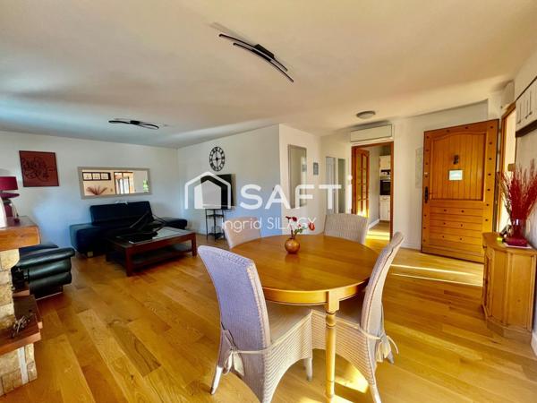 Maison lumineuse avec véranda, piscine et garage