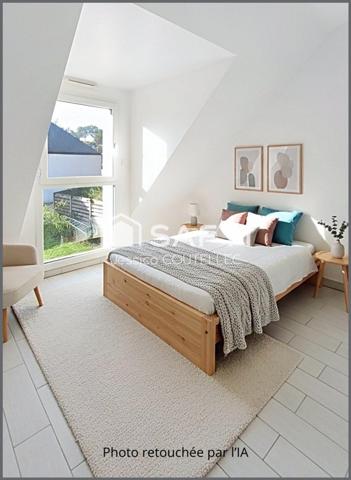 À découvrir sur Elven, à proximité immédiate des commerces et des écoles !