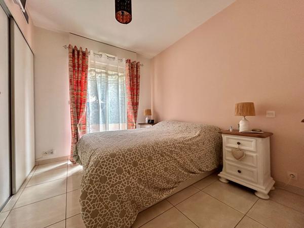 Appartement 3 pièce(s) la valette RDC rez de jardin