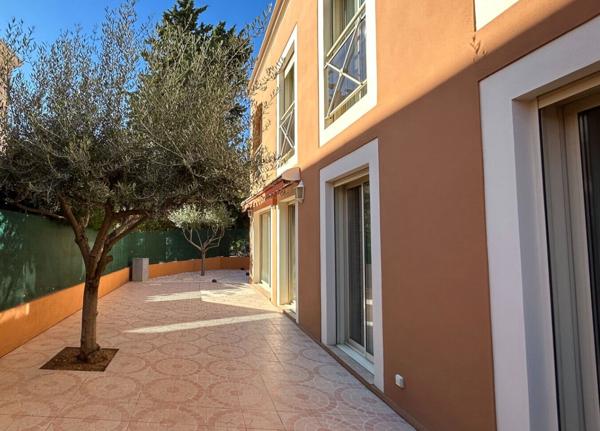 Appartement 3 pièce(s) la valette RDC rez de jardin