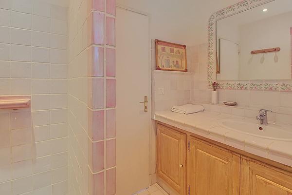 A VENDRE EN EXCLUSIVITÉ SUPERBE PROPRIÉTÉ DE 240m² À COTIGNAC sur 15 000m² de terrain