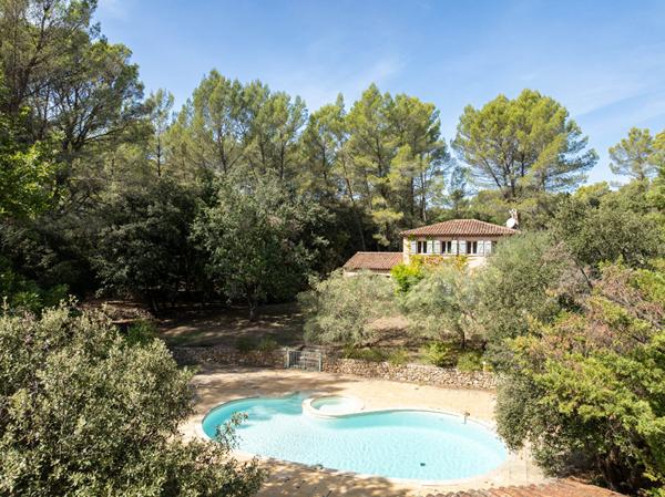 A VENDRE EN EXCLUSIVITÉ SUPERBE PROPRIÉTÉ DE 240m² À COTIGNAC sur 15 000m² de terrain