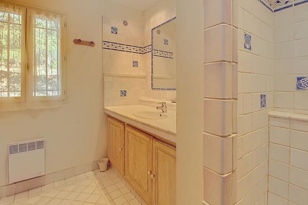 A VENDRE EN EXCLUSIVITÉ SUPERBE PROPRIÉTÉ DE 240m² À COTIGNAC sur 15 000m² de terrain