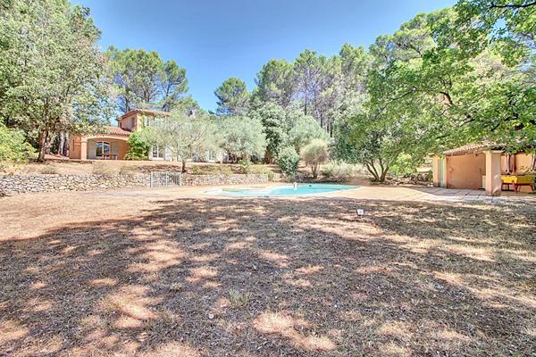 A VENDRE EN EXCLUSIVITÉ SUPERBE PROPRIÉTÉ DE 240m² À COTIGNAC sur 15 000m² de terrain